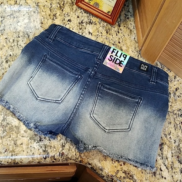 Flip side floral reversable to ombre shorts size 7 nwt - Picture 3 of 6